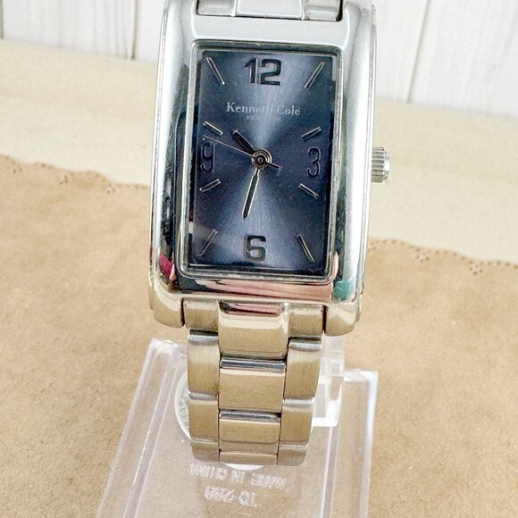 Vintage Kenneth Cole All Stainless Steel Blue Sunburst Dial Silver Accents - Picture 2 of 7